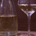 クッカーニャ - デキャンタの白ワイン