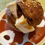 dacō - 塩キャラメルカマンベール　389円