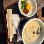 らーめん山頭火 - シオと辛玉ごはん
