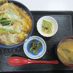 三喜食堂 - 小皿はニガウリの南蛮風と　お香々