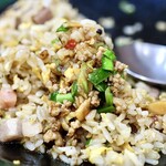 チャイナあもい - スタミナ味噌ラーメンのスープをかけて