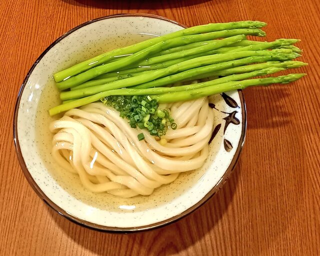 考えるな、うどん食え。 - 秋葉原/うどん | 食べログ