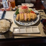 とんかつパリ - 千葉県産SPFポーク 上ロース200g（2200円）ご飯大盛り無料