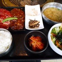 和牛焼肉 土古里 上野バンブーガーデン店 - 山形和牛スタミナセット 1400円。