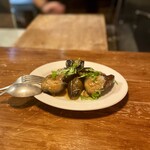 パラダイス ピザ - 黒板メニューの茄子のカポータ