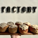 ファクトリー - コーヒーシナモンロール