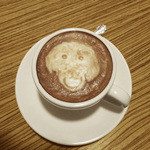 アネア　カフェ - ラテ・アート：ジョニー
