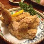 夜酔 - 唐揚げは手羽先と手羽元。570円。
