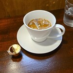 キッチン ブルー グローブ - ホワイトコーヒーへ