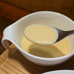 キッチン ブルー グローブ - コーンスープも最後かな？