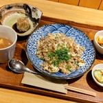 izakaya草 - 海老焼きめし　