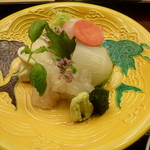 懐石料理 桝田 - お造り<白エビ、鯛、もんご烏賊，鯛の白子>