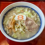 ８番らーめん - 料理写真: