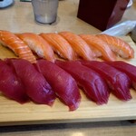 沼津魚がし鮨 二代目魚がし 御殿場店 - 