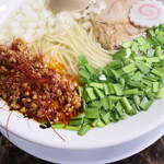 自家製麺 ら～めん かり屋 - 