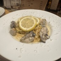 四ツ橋・新町 牡蠣と肉たらしビストロAKIRA - 