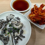 焼肉やっちゃん - センマイ刺し・キムチ（切り干し）