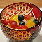 祇園 さゝ木 - 水菓子～いちごのムース、７種のフルーツ
