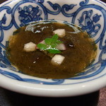 新宿割烹 中嶋 - 箸休めのもずく。能登産の極細です