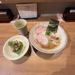 ジャパニーズ ラーメン 五感 - 