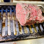 房家ホルモン館 - 