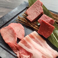 近江うし焼肉 にくTATSU 日本橋室町店 - 