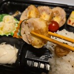 キッチン ブルー グローブ - ２つ目のガランティーヌ、チーズとはちみつ梅ソースが美味い