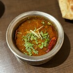 アロマズ オブ インディア - マトンビンダルー