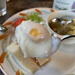 リバティハウス - ポーチドエッグ