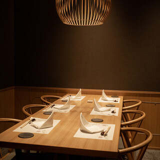 大切な接待にも安心の静かに過ごせる個室