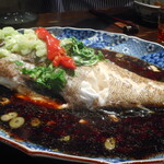 ロウホウトイ - ハタの姿蒸し