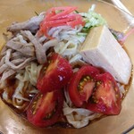 手打ちラーメン 清仁軒 - 具材をのせた所