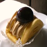 コロンバン - モンブランワッフル