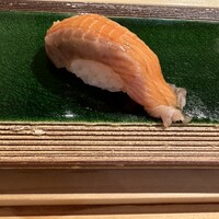 すしの嘉六 - マスノスケ
