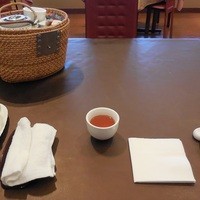 華湘 東武池袋店 - 食卓に置かれたお茶byアライグマのニコちゃん好き