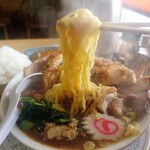 かし亀 - 麺リフトアップ