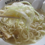 白ネギを絡めながら･･･。