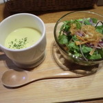 HAPPY cafe 食堂 - 豆乳スープとサラダ