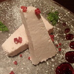 イタリアンバール ブオンクオーレ 飯田橋 - いちごとホワイトチョコのセミフレッド