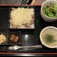 焼肉GROW - 