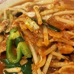 蒙古タンメン中本 - スープとシャキシャキの野菜