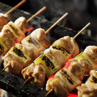 炭火で焼き上げる茨城地鶏の絶品焼き鳥！香ばしい風味を堪能