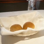 ベンジャミンステーキハウス - パン