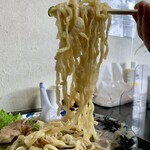 らー麺　Do・Ni・Bo - ビロビロ太麺をリフトUP⤴️