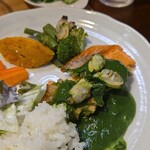 キッチン ブルー グローブ - ソースはタップリ！、あさりを戻します