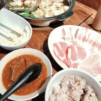 しゃぶしゃぶKINTAN 表参道店 - 岩中豚しゃぶしゃぶランチ