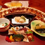 神楽坂 和食 千 - 竹籠盛り込み　～天麩羅　焼魚　煮物　田楽　旬菜色々～