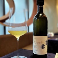 sez - シェフが丹波出身ということで、地元丹波のワイン。すっきりした、飲みやすい軽やかな白ワインでした