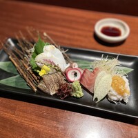 お刺身盛り合わせ