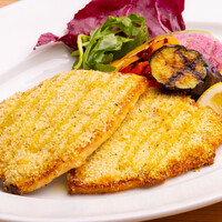 本日のお魚料理　パレルモ風パン粉焼き